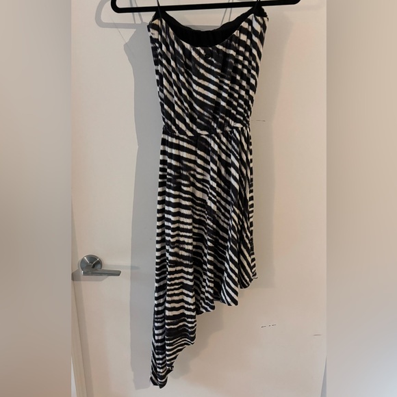 Vintage Guess asymmetrical and strapless striped cotton dress - Picture 2 of 3